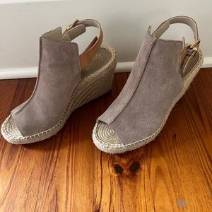 Seychelles Charismatic Beige Suede Espadrille Wedge Sandal